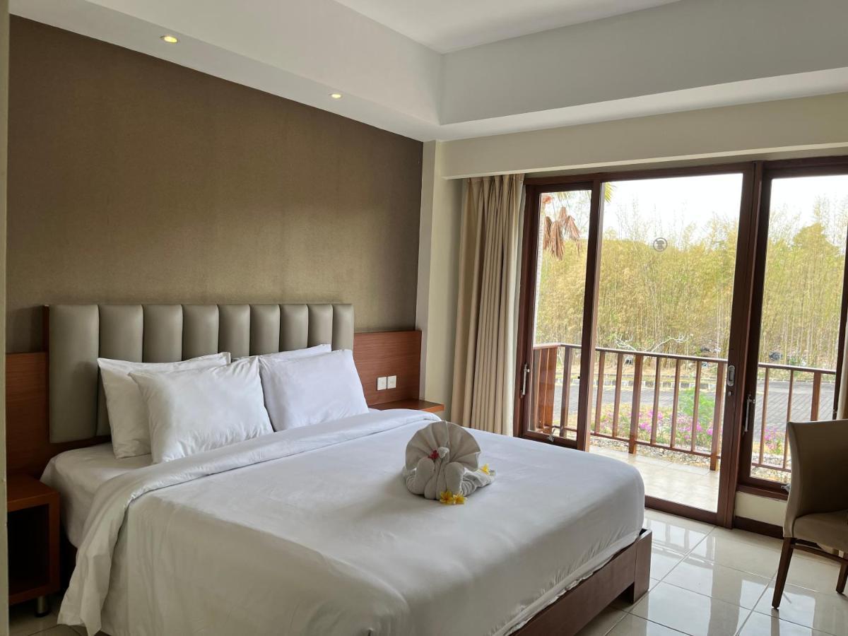 New Kuta Hotel Uluwatu Exterior foto